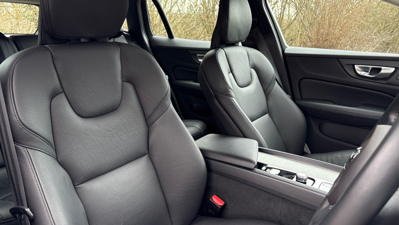 Volvo V60 2.0 B4D Cross Country 5dr AWD Auto Diesel Estate